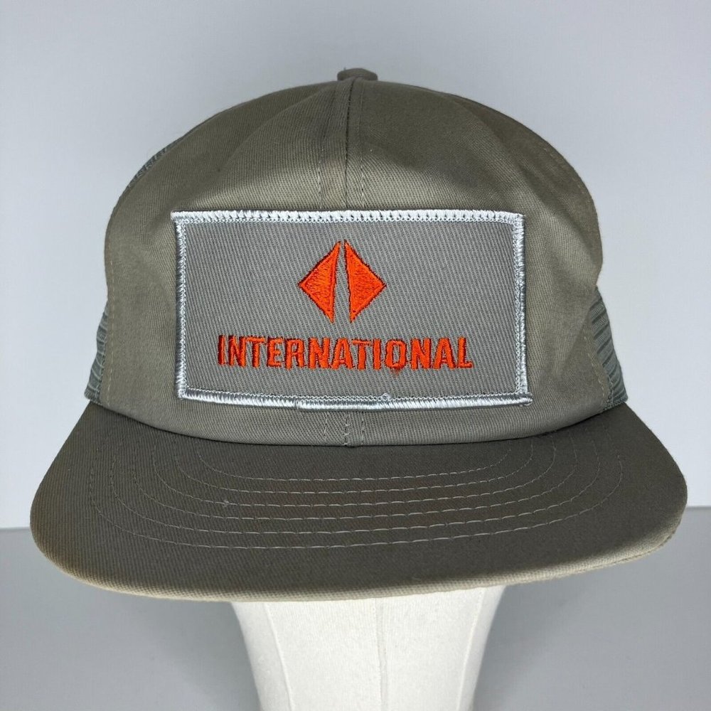 Vintage International Trucks Snapback Made in USA Gray Mesh Trucker Patch Hat